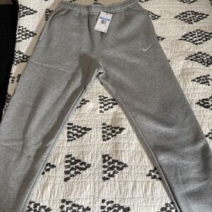 Nike Men’s Team Club Pants Size M